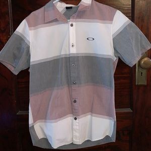 Men’s Oakley Shirt